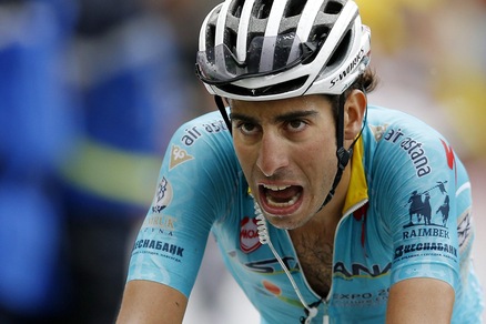 Milano-Torino, vince il colombiano Lopez. Aru sesto