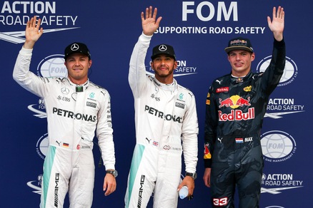 GP Malesia, Hamilton conquista la pole. Vettel è quinto