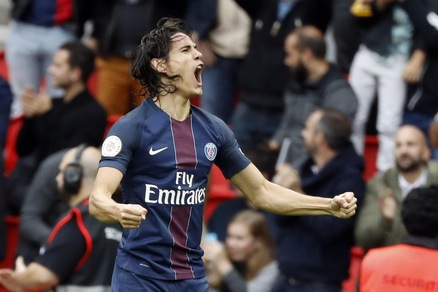 Psg-Bordeaux 2-0: che show al Parco dei Principi, doppietta Cavani!