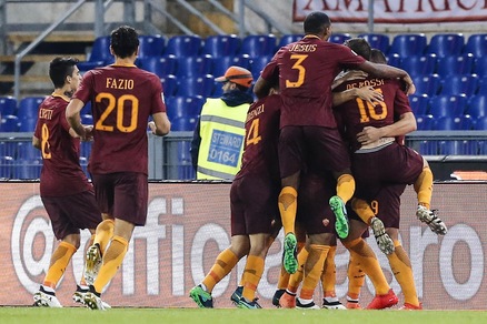 Serie A, Roma-Inter 2-1: Dzeko e Manolas, giallorossi terzi