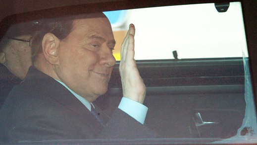 Berlusconi dimesso ma rimane a New York