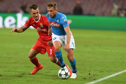 Calciomercato: «La Juventus vuole Grimaldo, ma la concorrenza è tanta»