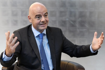 Infantino: «Al Mondiale con 48 squadre»
