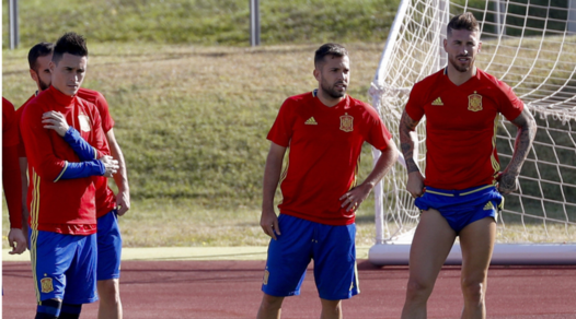 Callejon, Morata e gli altri a lavoro: la Spagna si prepara per la sfida all'Italia