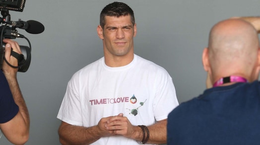 Grande Fratello Vip, Clemente Russo: «Esprimo le mie scuse più sincere»