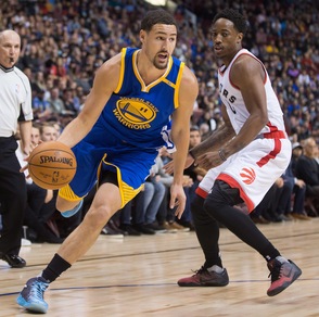 Basket NBA, la prima vittoria dei Warriors