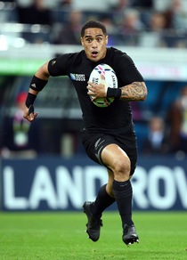 Rugby, sesso in bagno disabili: cacciato Smith degli All Blacks