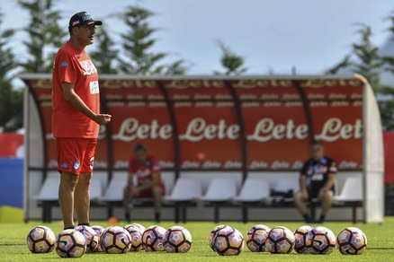 Serie A Napoli, doppia seduta per gli azzurri. Differenziato per Albiol