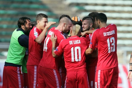 Serie B, i risultati: pareggia il Bari, Pisa e Avellino ko