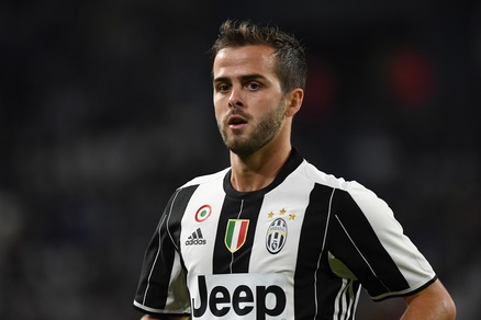 Pjanic: «Roma? La Juventus è un'altra cosa»