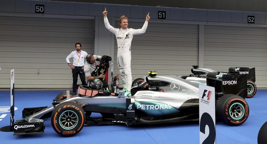 F1, per il team Mercedes 24,7 milioni di perdite nel 2015