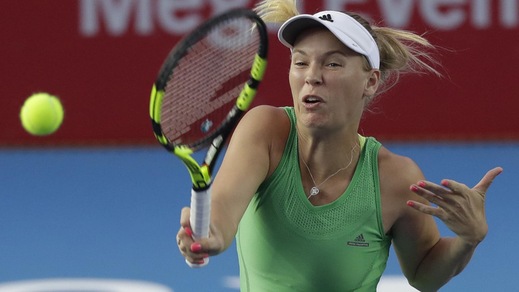 Hong Kong, la Wozniacki in semifinale