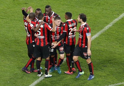 Ligue 1, Nizza ancora imbattuto: 2-0 al Lione, Balotelli sbaglia dal dischetto