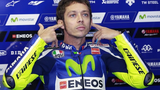 MotoGp, Rossi: «Lorenzo può andare subito forte»