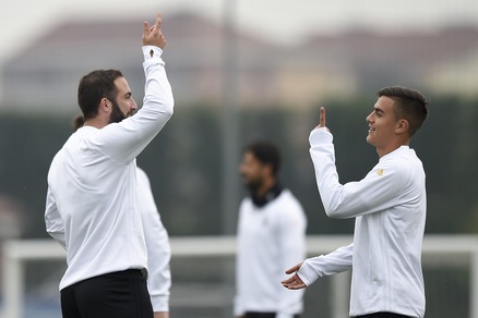 Champions League, Juventus: prove d'intesa tra Higuain e Dybala