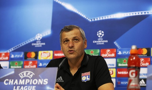 Lione, Genesio: «Contro la Juventus una difesa solida»