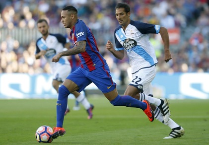 Neymar firma con Barcellona fino al 2021