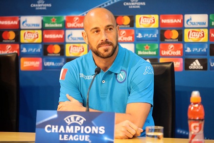 Champions Napoli, Reina: «Vogliamo dimostrare che siamo ancora forti»