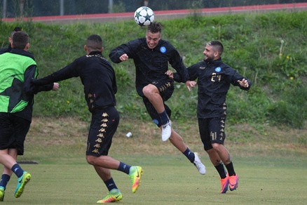 Calciomercato Napoli, blindato Lasicki fino al 2021