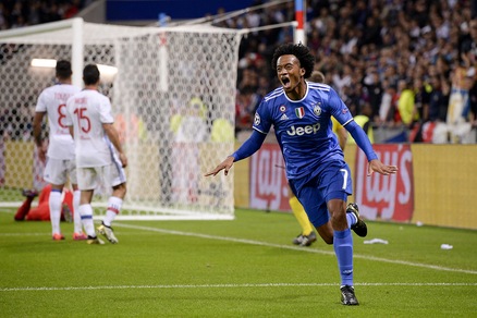 Lione-Juventus 0-1: le immagini della faticosa vittoria bianconera