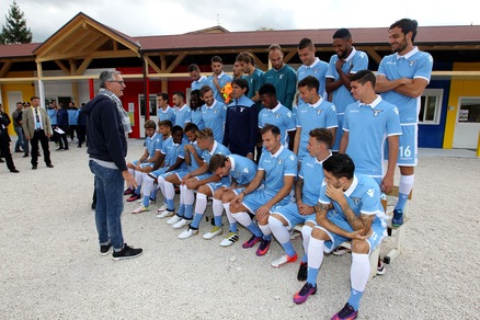 La Lazio in posa per la foto ufficiale ad Amatrice