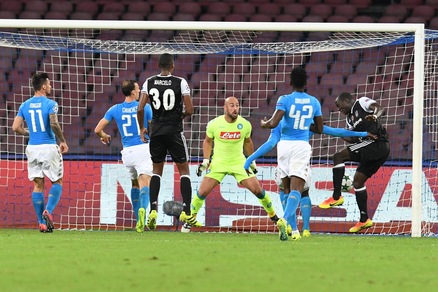 Champions League Napoli, Reina: «Il pubblico? È sacro, però mi piacerebbe che non fischiasse»