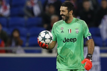 Corriere dello Sport-Stadio in edicola: Napoli, che incubo! «Buffon il migliore»
