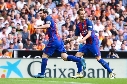 Liga: Valencia-Barcellona 2-3, la vittoria blaugrana al Mestalla