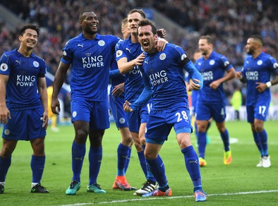 Premier League, l'Arsenal delude. Liverpool in testa, Leicester show