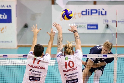 Volley: A2 Maschile Girone Blu, a Cantù Civita Castellana la spunta al quinto