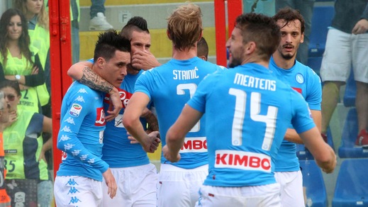 Serie A, Crotone-Napoli 1-2. Callejon-Maksimovic, Sarri torna a vincere