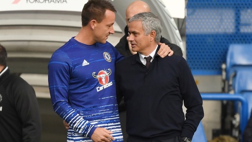 Mourinho torna allo Stamford Bridge, lo accoglie Terry