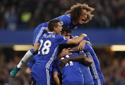 Premier League, Chelsea-Manchester United 4-0: Conte supera Mourinho, il tabù Blues continua