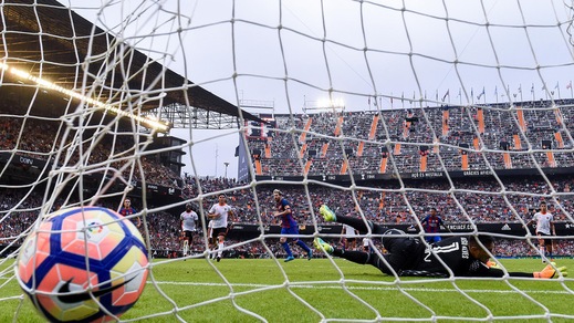 Spagna, Federazione punita per contratti a minorenni