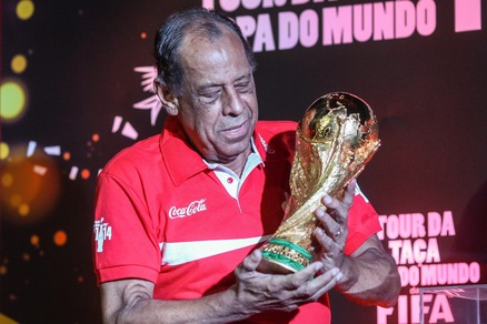 Brasile in lutto, è morto Carlos Alberto: vinse da capitano il Mondiale del 1970