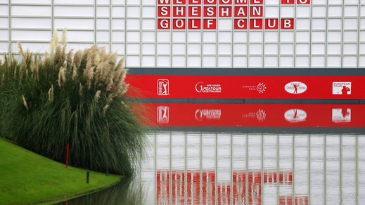 Golf, McIllroy premia il suo caddy: mega bonus da 1 milione di dollari