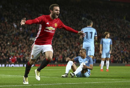 Inghilterra, League Cup: il derby di Manchester è dello United, Conte fermato dal West Ham