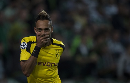 Bundesliga, Aubameyang ne segna 4. Bayern Monaco, passo falso