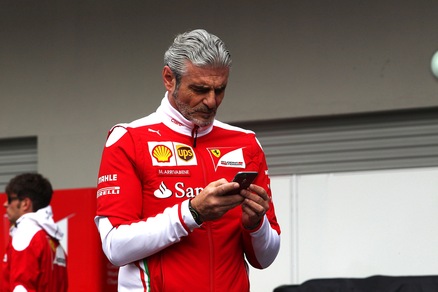 F1 Ferrari, Arrivabene amaro: «Decisione ingiusta»