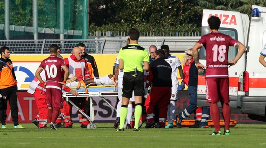 Serie B, le immagini dei soccorsi a Boakye durante Cittadella-Latina