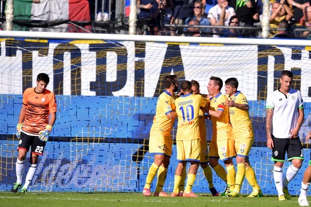 Serie B, Frosinone da applausi: 2-1 al Cesena