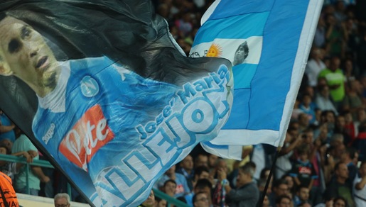 Serie A, Napoli: niente accordo con tv, annullato maxischermo