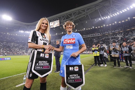 FOTO Hunziker-Bongiorno, in campo per le donne