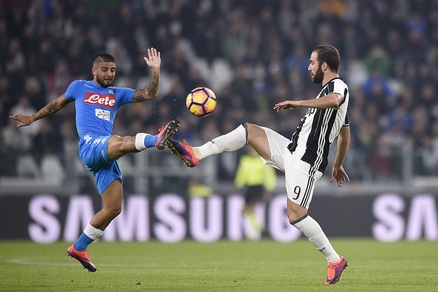 Juventus-Napoli, Higuain contro il suo passato: le foto del match del Pipita