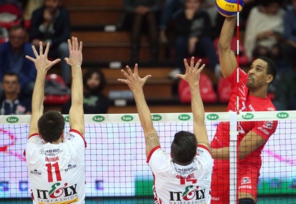 Volley: Superlega, Verona fra le grandi, vincono Ravenna e Piacenza
