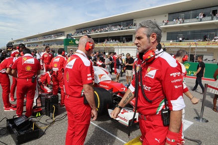 F1 Ferrari, Arrivabene: «Buona strategia, Seb ha meritato il podio»