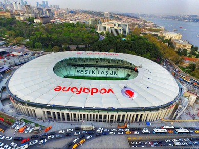 Vodafone Arena, il teatro del Besiktas che ospiterà il Napoli in Champions League: le immagini