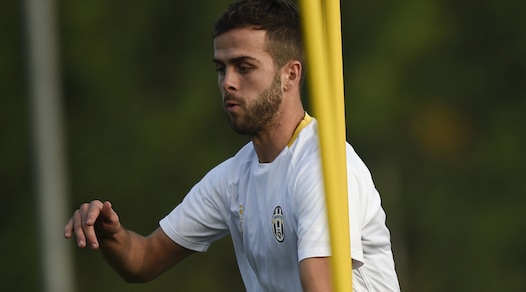 Juve, Allegri pensa al 4-3-1-2 per il Lione