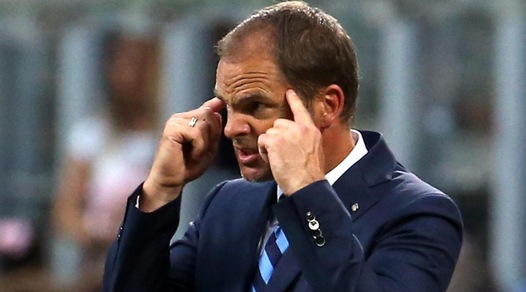 Serie A Inter, l'ex Van der Meyde: «Neanche Mourinho vincerebbe in questa situazione»