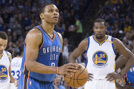 Basket NBA, Durant batte Westbrook: che sfida tra i due ex compagni
